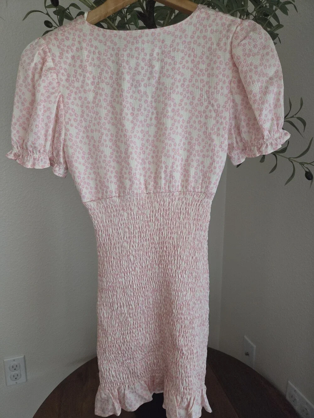 Pink Puff-Sleeve Smocked Women's Top